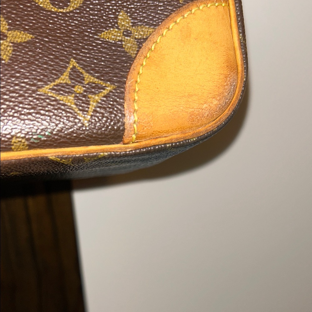 Louis Vuitton Monogram Brown Reporter Bag - Picture 12 of 16